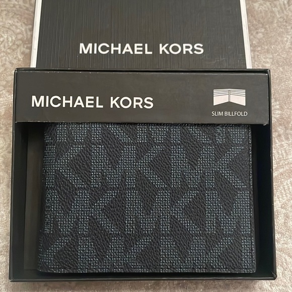 Brand New Michael Kors Admiral Blue Logo Slim Billfold Jet Set Men's Wallet - Picture 1 of 16